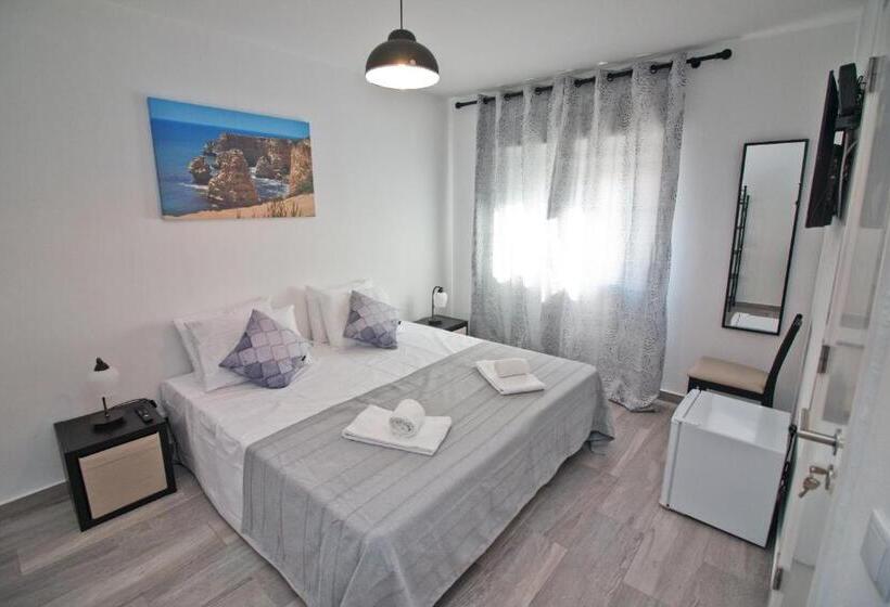 بنسيون New Village Guest House