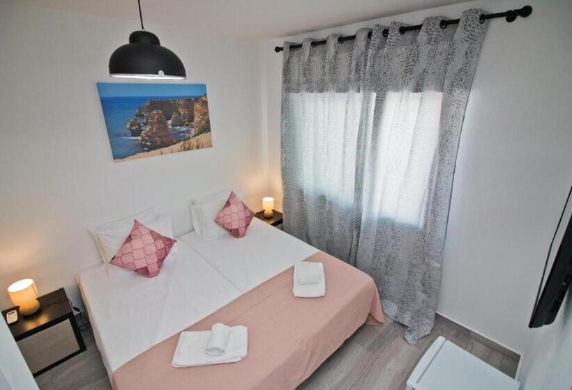 بنسيون New Village Guest House