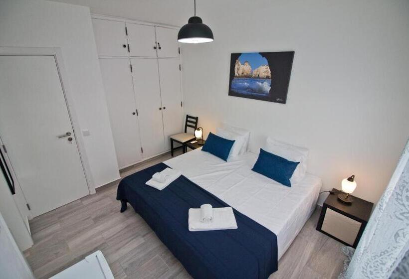 بنسيون New Village Guest House