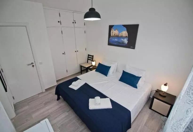 پانسیون New Village Guest House