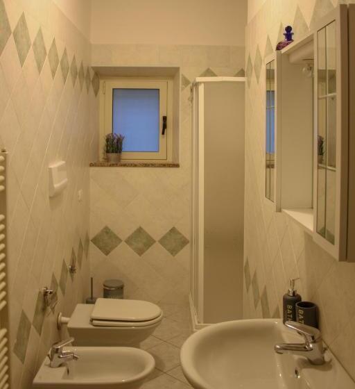 تختخواب و صبحانه Domo De Folas