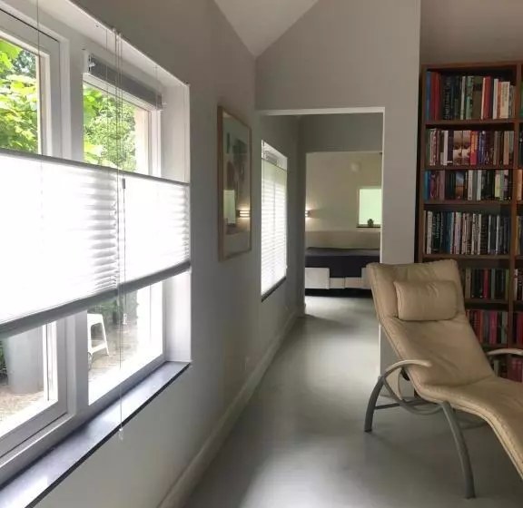 Aamiaismajoitus (B&B) Modern Palace Emma Staete