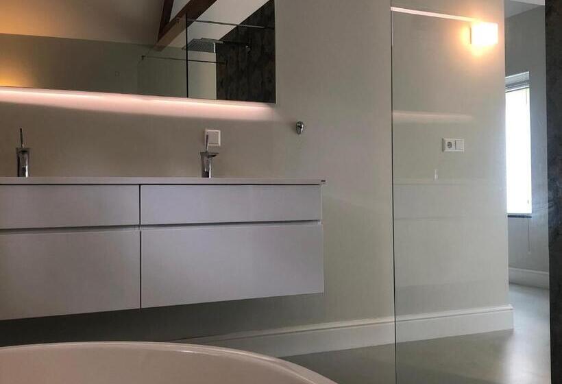 צימר Modern Palace Emma Staete