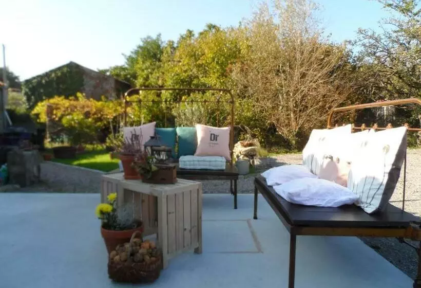 ペンション Les Chambres Du Couraud