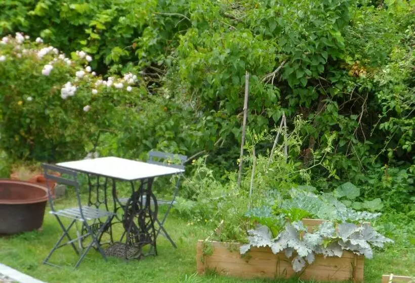 ペンション Les Chambres Du Couraud