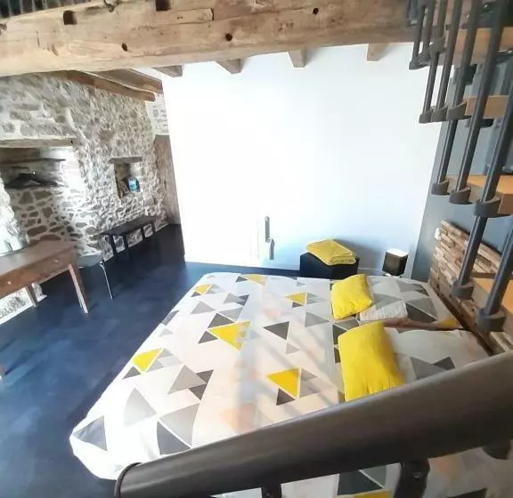 ペンション Les Chambres Du Couraud