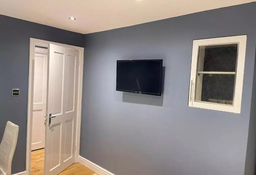 Majatalo Apartment & Rooms In London