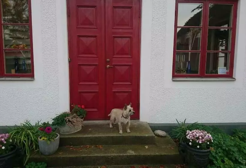 Aamiaismajoitus (B&B) Bo I Remmarlöv