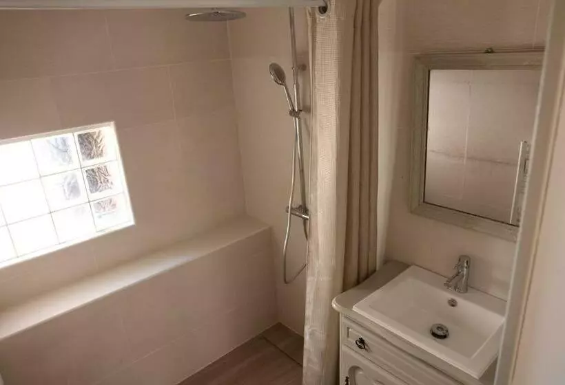 Aamiaismajoitus (B&B) La Maison Du Saula