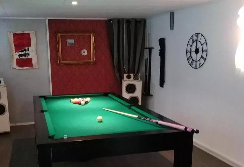 ベッドアンドブレックファースト La Malle   La Suite