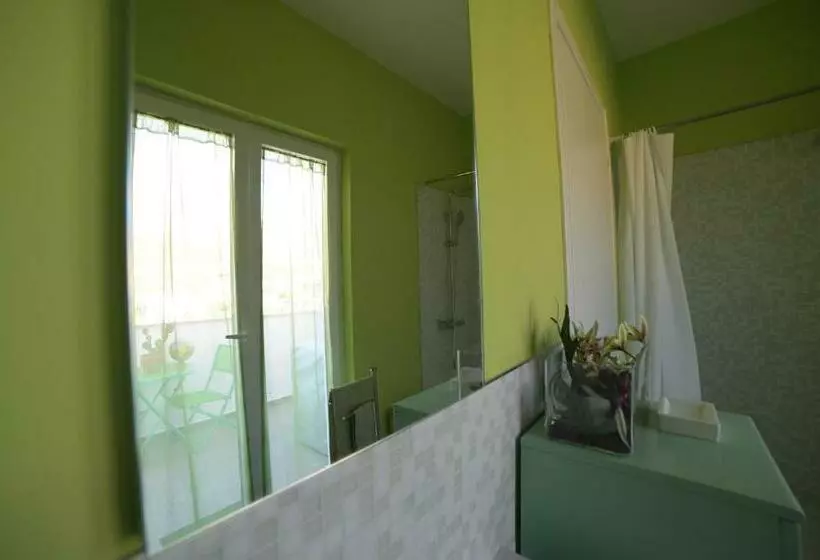 Aamiaismajoitus (B&B) Stanzina Della Baronessa