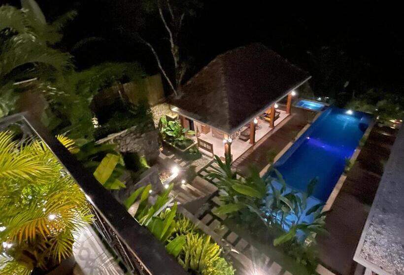 בית מלון כפרי Puri Kasih Gottlieb