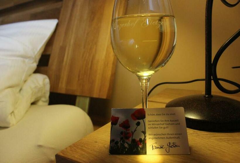 בית מלון כפרי Winzerhof Gietzen