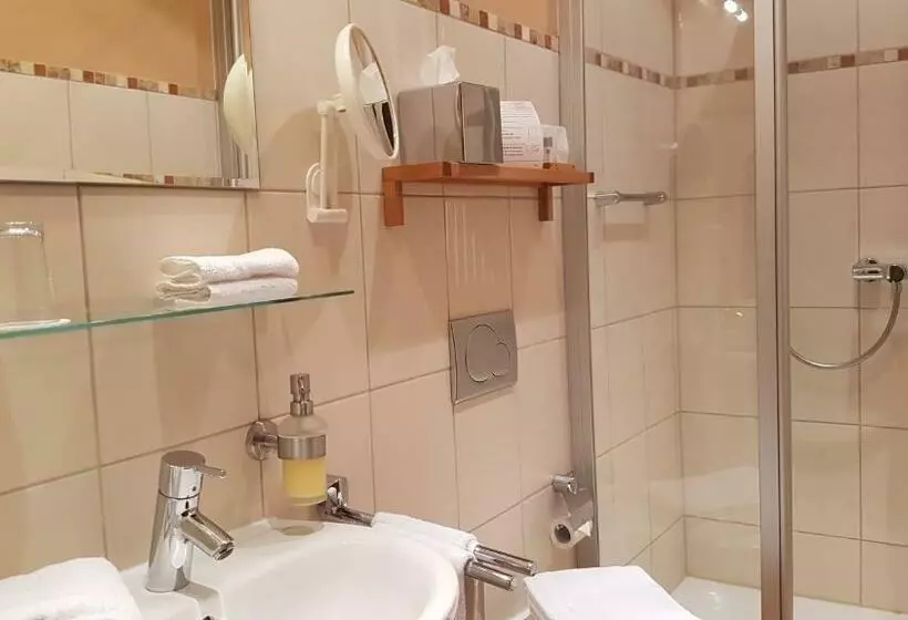 ホテル Winzerhof Gietzen