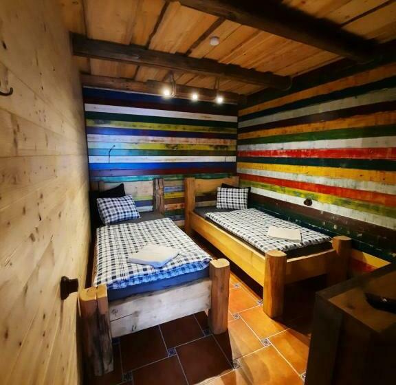 مُتل Penzion Kera