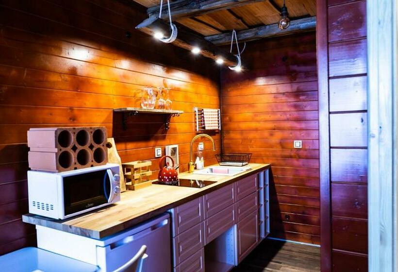 مُتل Penzion Kera