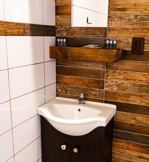 مُتل Penzion Kera