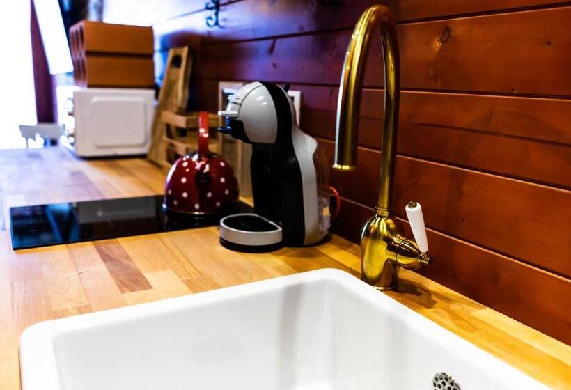 مُتل Penzion Kera