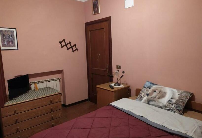 膳宿费 Affittacamere Mina