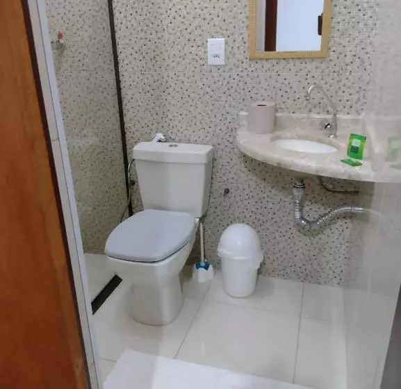 ペンション Alvorada Guest House