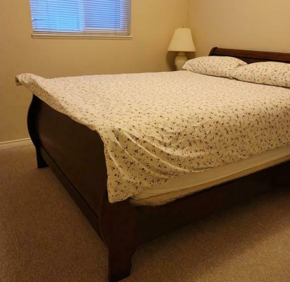 ペンション Decent Location Home