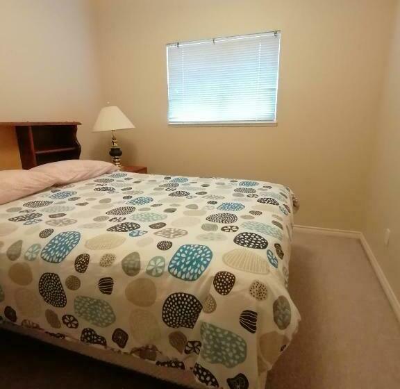 ペンション Decent Location Home