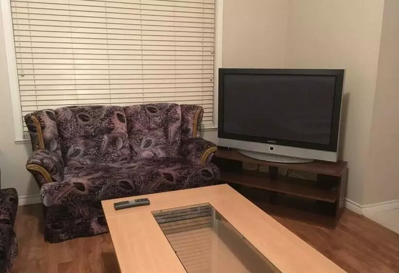 Majatalo Decent Location Home