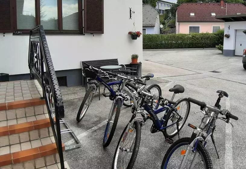 Majatalo Gästehaus Rettl