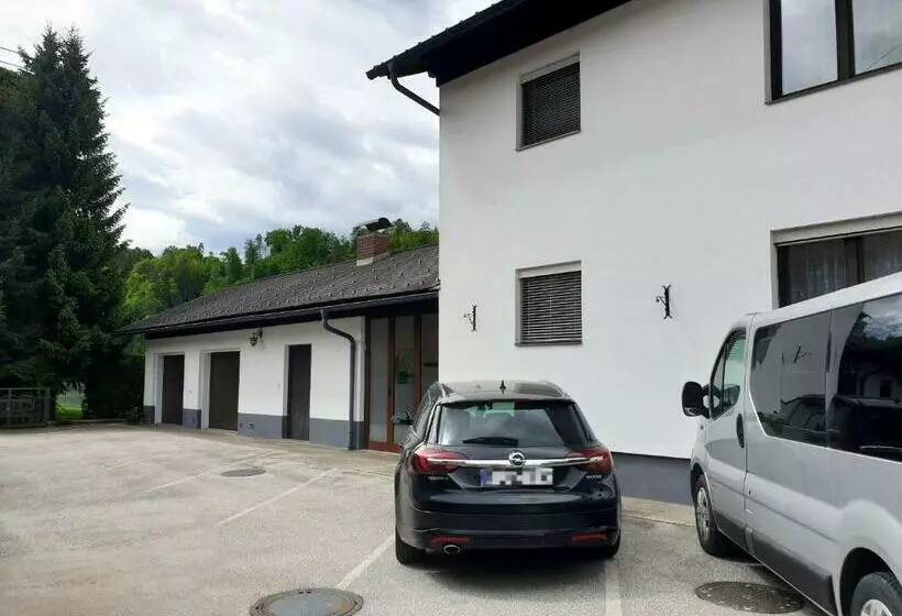 Majatalo Gästehaus Rettl