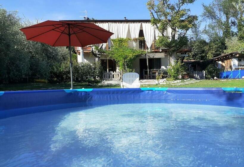 ペンション La Casa Di Paglia