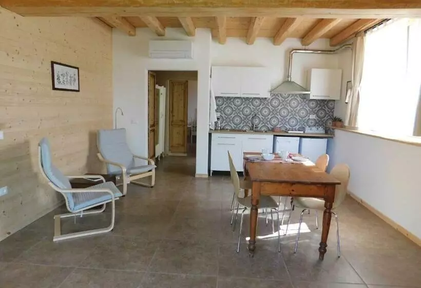 ペンション La Casa Di Paglia
