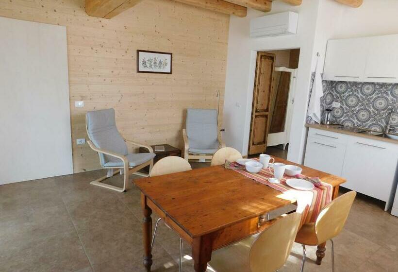 ペンション La Casa Di Paglia