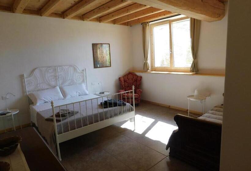 ペンション La Casa Di Paglia