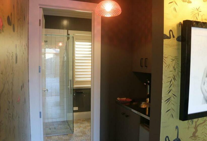 Pensão Luxurious Escape,matakana