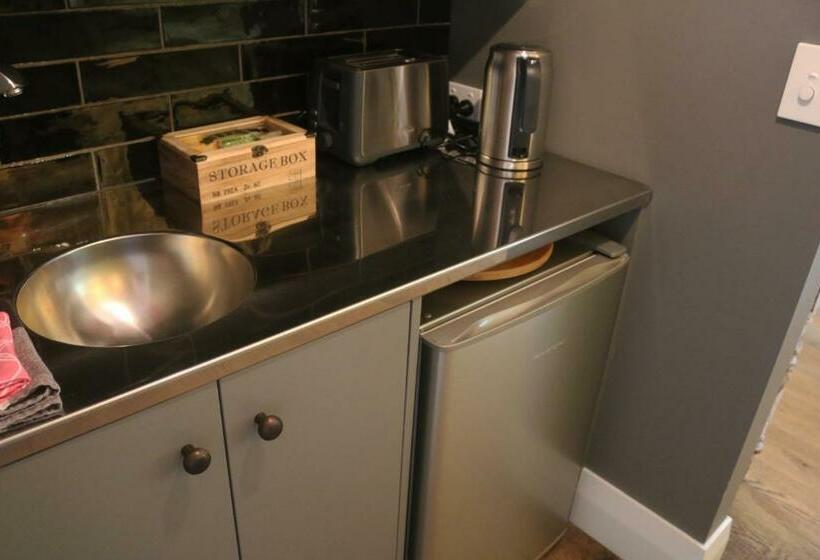 Pensão Luxurious Escape,matakana