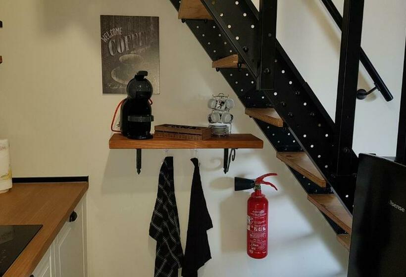 리아드 Viriatos Beach