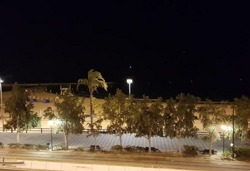 리아드 Viriatos Beach