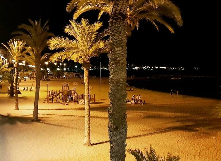 리아드 Viriatos Beach