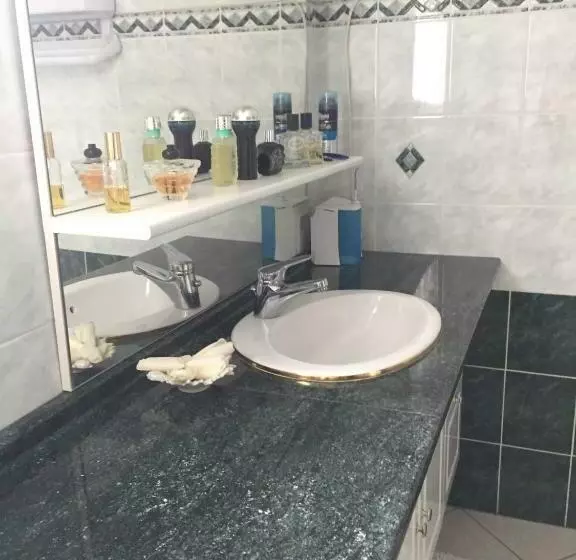 ベッドアンドブレックファースト Chambres D Hôtes Chez Coco