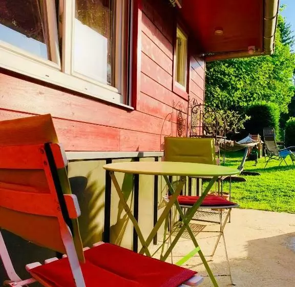 Aamiaismajoitus (B&B) Le Cabanon De Chessy