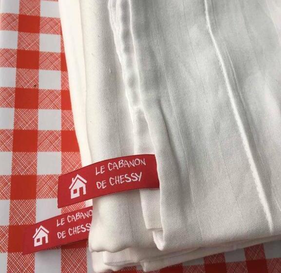 住宿加早餐 Le Cabanon De Chessy