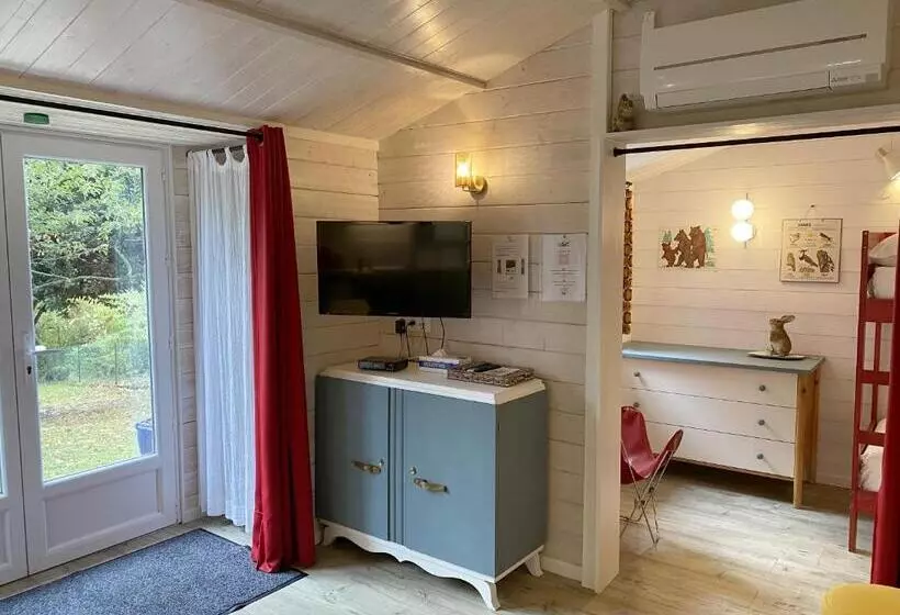 Aamiaismajoitus (B&B) Le Cabanon De Chessy