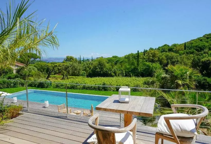 تختخواب و صبحانه Villa Sant Anna