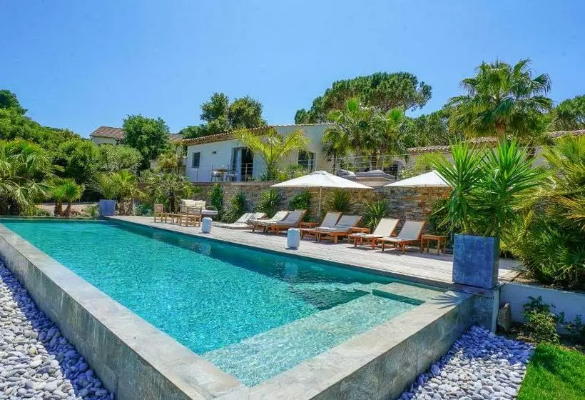 تختخواب و صبحانه Villa Sant Anna