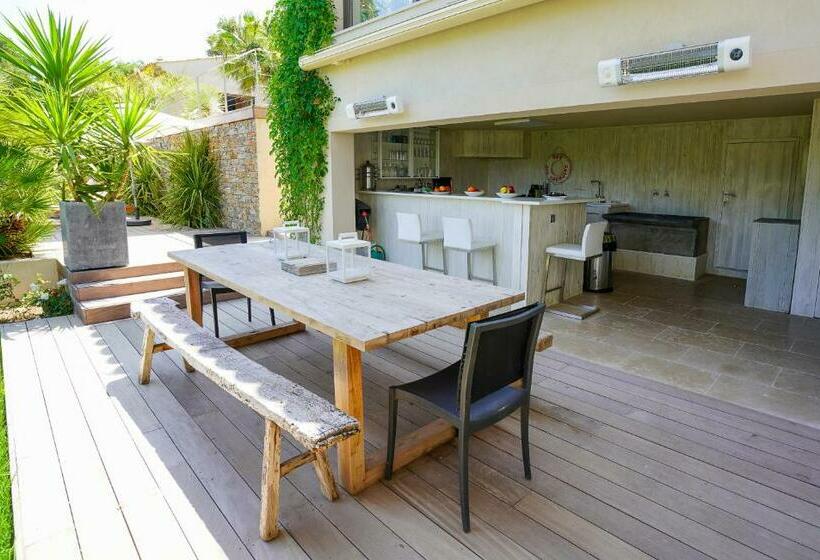 تختخواب و صبحانه Villa Sant Anna