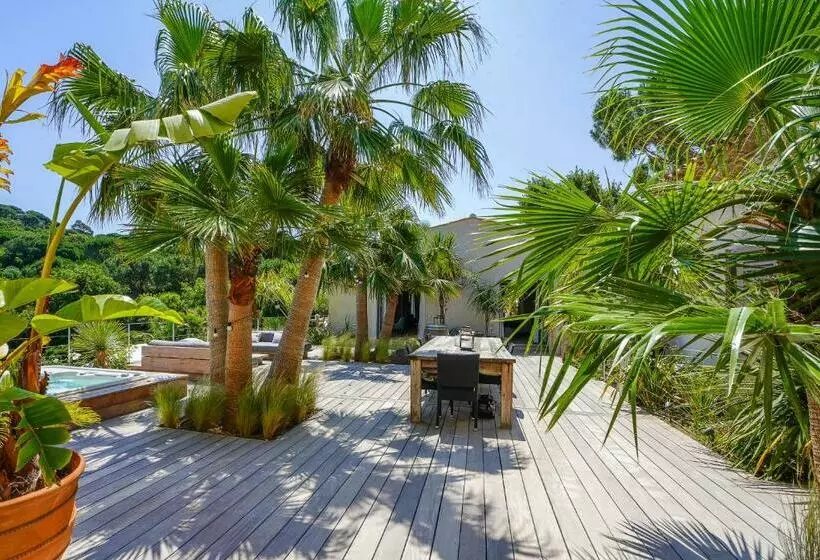 تختخواب و صبحانه Villa Sant Anna