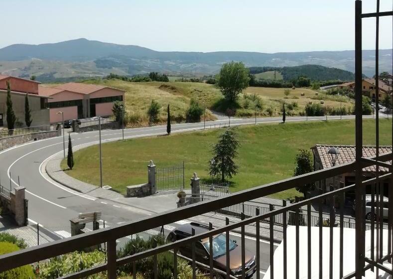 ホテル Albergo La Torre