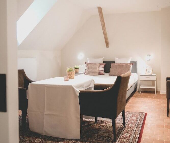 هتل Colonie 7 Gastenkamers