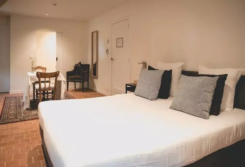 Hotelli Colonie 7   Gastenkamers