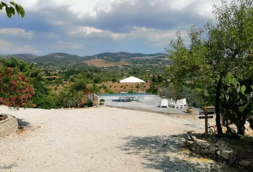 ホテル Poggio Del Gallo